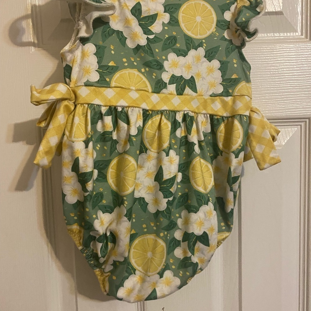Boutique Lemon Bubble Romper - Picture 4 of 6